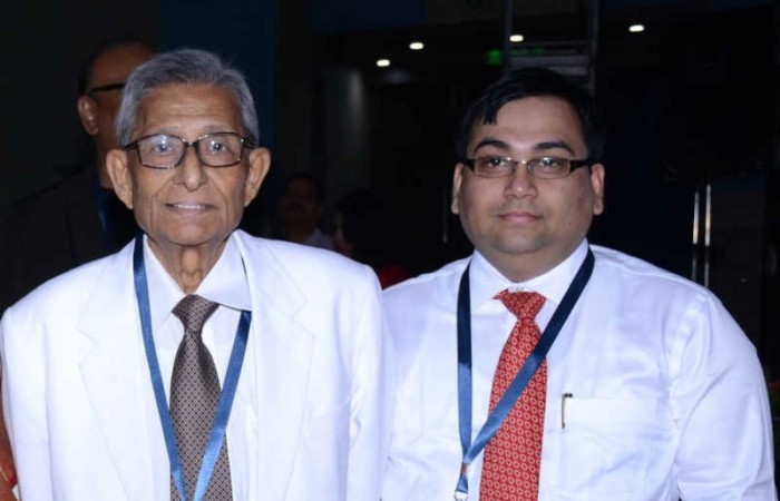Dr. Abhijit Bhaumik with his mentor, world renowned homeopath Late Dr. Prasanta Banerji